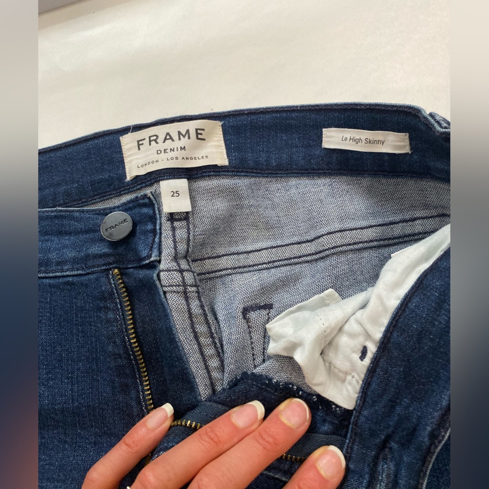 Frame Le High Skinny
